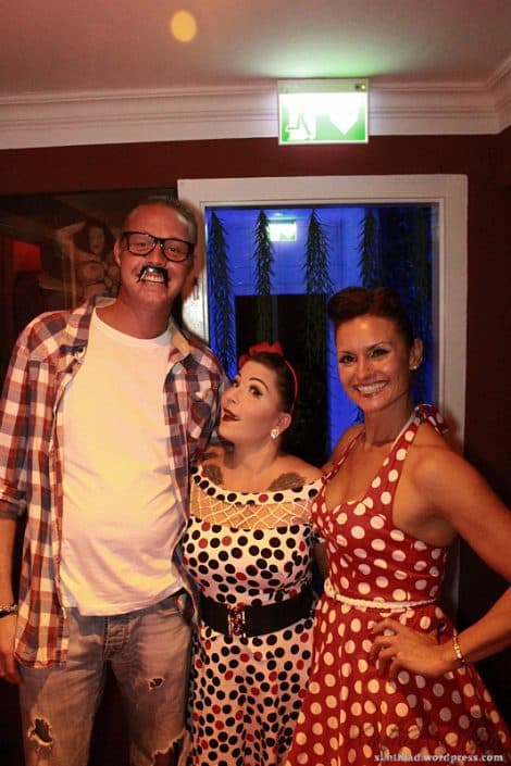 Pin-Up-Girls, Happy People