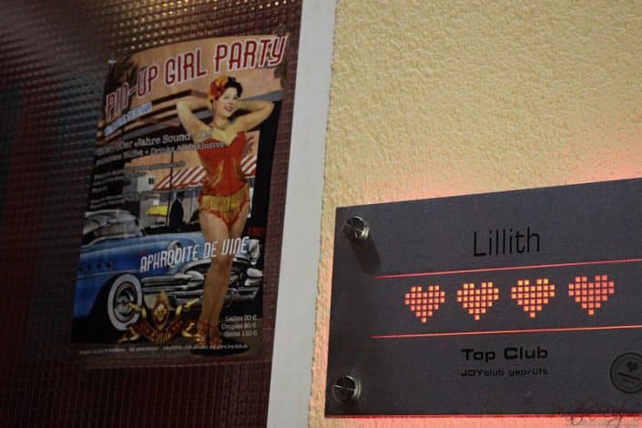 Lillith Top Club Eingangsschild